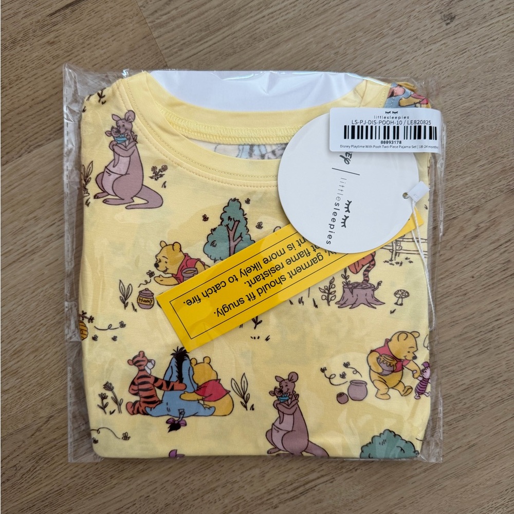 little sleepies disney playtime with pooh two piece pajama set size 18-24 months